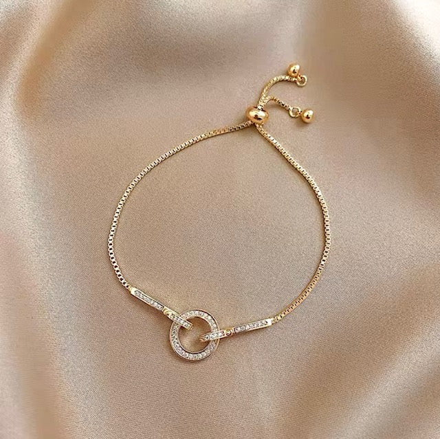 Forever Locked Armband