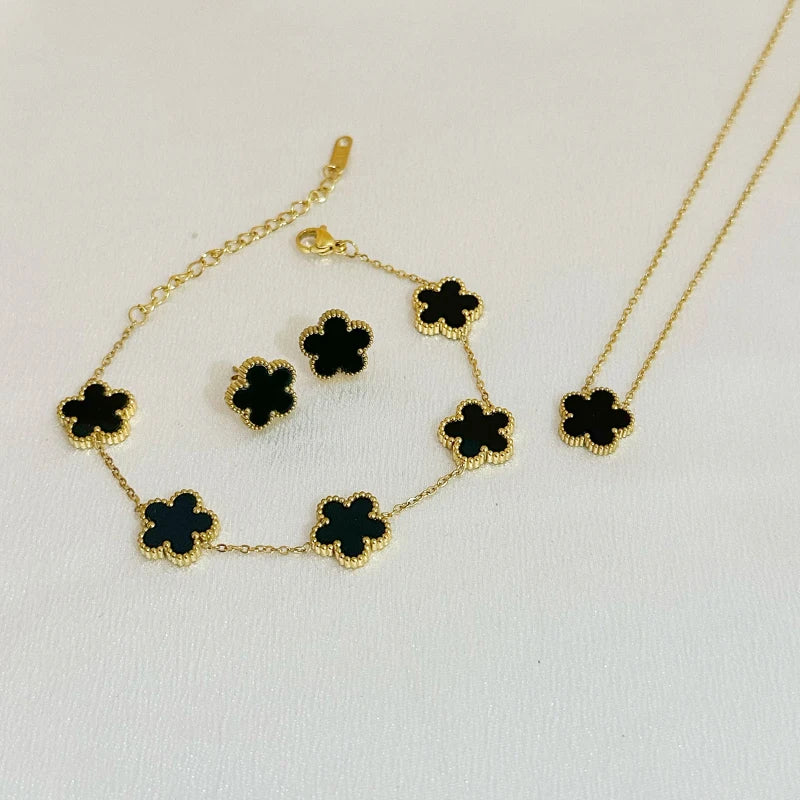 Black Gold Clover Set