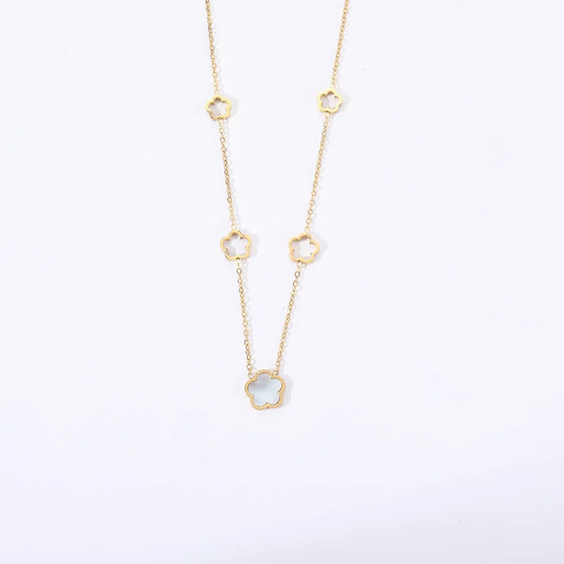 Gold Pearl Clover Ketting